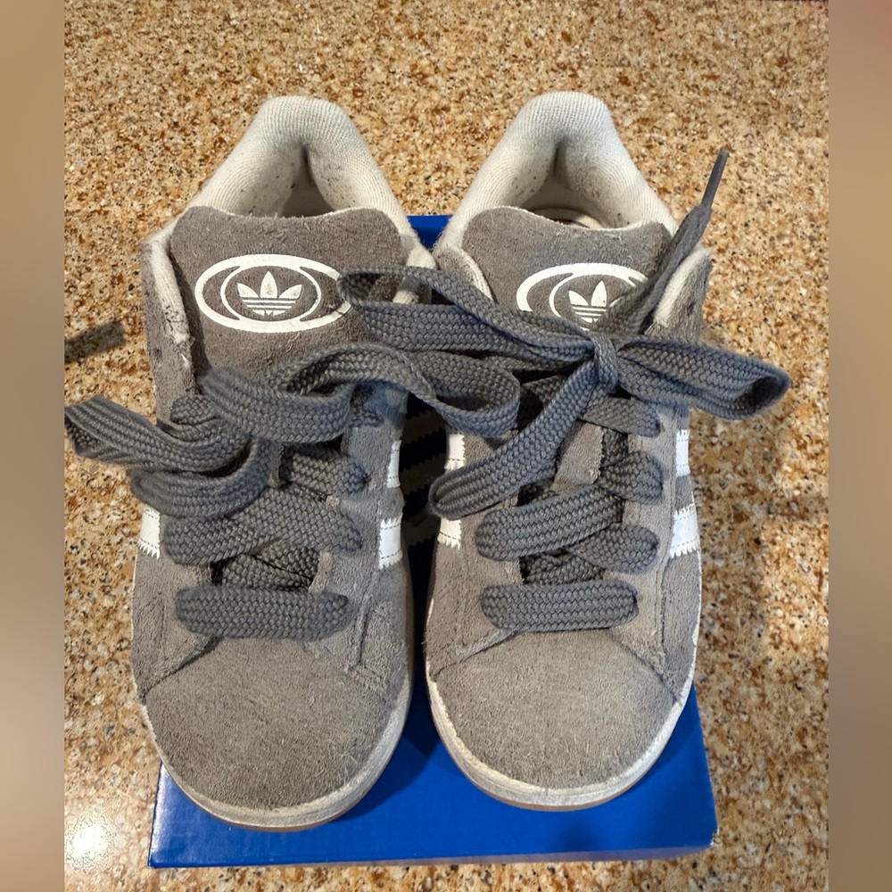 Adidas Kids Campus 00s lace up size 13